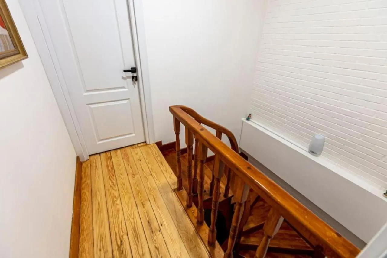 Historical 4-Br Home Steps From Besiktas Stadium & Bosphorus Views - Prime Nisantasi Location! Istanbul Turkiet
